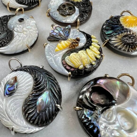 Maura Green Koi Yin Yang 14k gold pendant - Picture 7 of 8